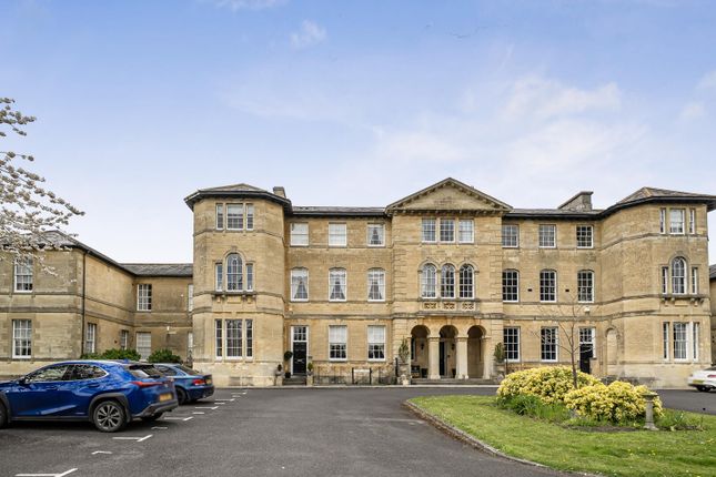 3 bed property, in Wyatt Court, £497,500