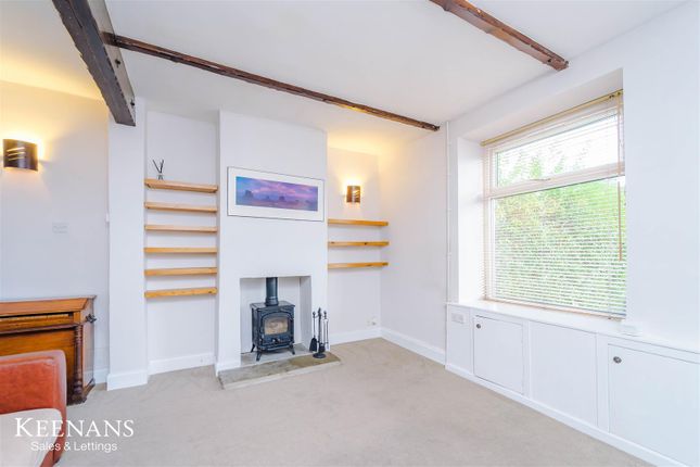 2 bed property, in Bolton Road West, £170,000