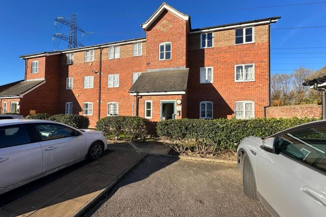 2 bed property, in Manton Road, £265,000