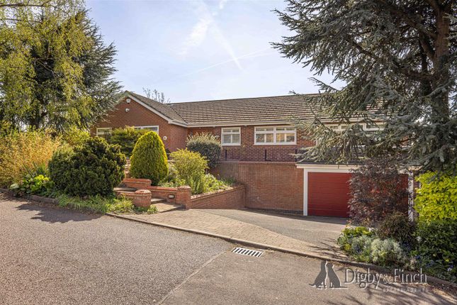 3 bed property, in Ridge Lane, £600,000