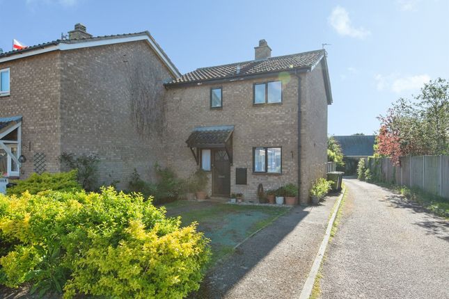 2 bed property, in Church Lane, £375,000