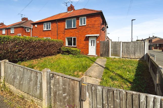 3 bed property, in Crookesbroom Lane, £170,000