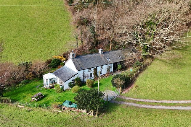 4 bed property, in Abergynolwyn, £375,000
