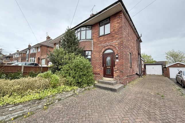 3 bed property, in St Michaels Avenue, £300,000