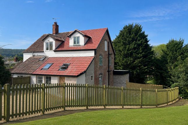 4 bed property, in Upthorpe, £570,000