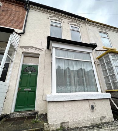3 bed property, in 97 South Road, £205,000