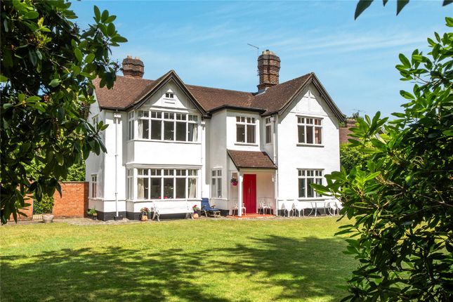 5 bed property, in Camberley, £1,000,000