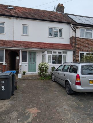 3 bed property, in Wilson Road, £530,000
