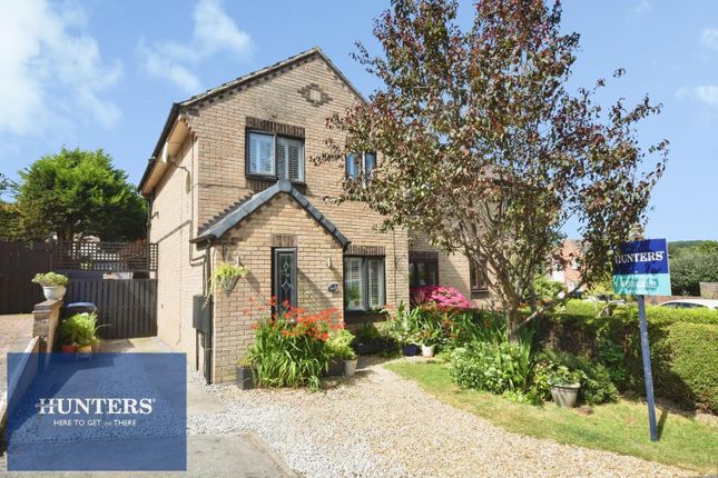 3 bed property, in Langdale Close, £240,000