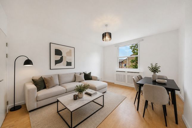 3 bed property, in Elgin Avenue, £750,000