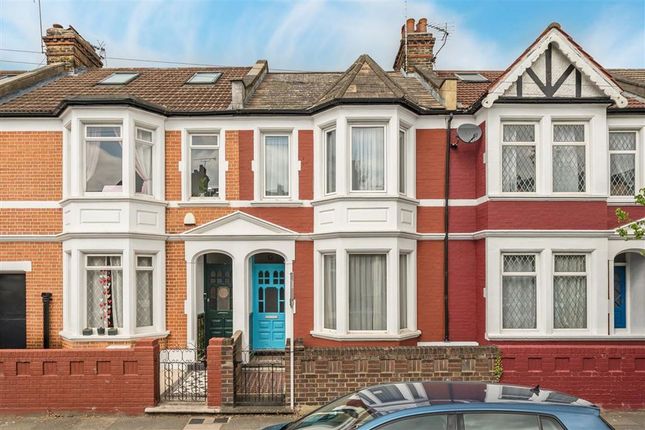 2 bed property, in Eastcombe Avenue, £599,995