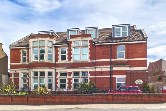 1 bed property, in Bedminster Down Road, £145,000