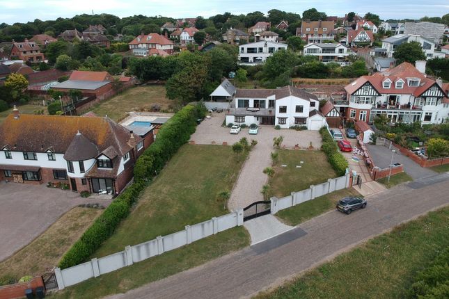 Studio, in Cliff Promenade, £1,750,000