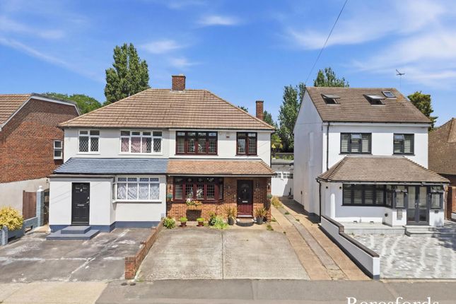 3 bed property, in Crow Lane, £475,000