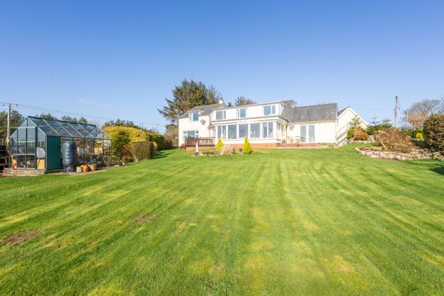 4 bed property, in Meikle Richorn, £550,000