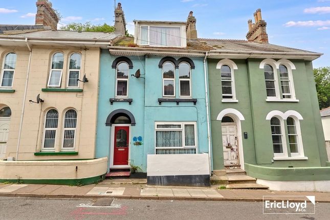 3 bed property, in Bolton Street, £230,000