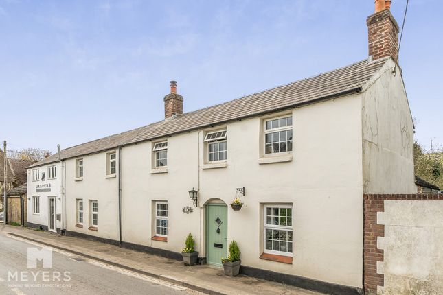 4 bed property, in Piddletrenthide, £400,000