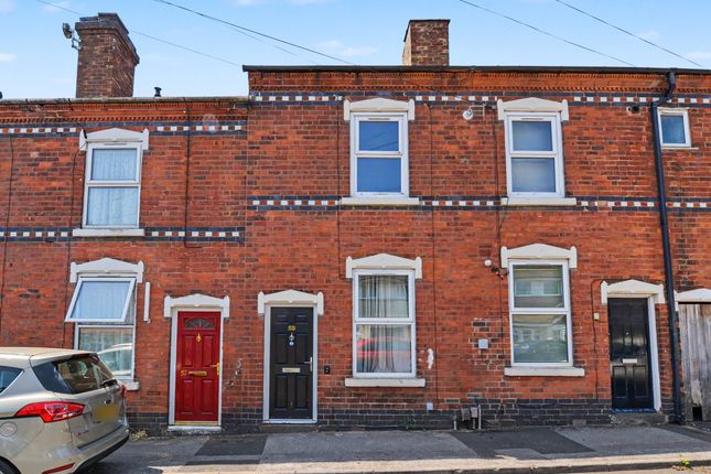 2 bed property, in Cannon Street, £85,000