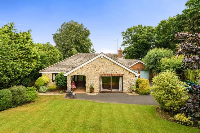3 bed property, in Shute Road, £650,000