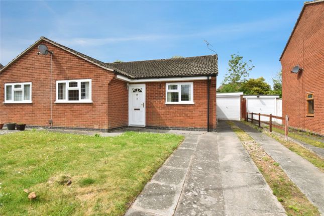 2 bed property, in Ludlow Close, £260,000