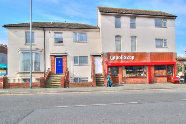 2 bed property, in Cavendish Place, £140,000