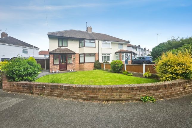 3 bed property, in Willow Avenue, £295,000