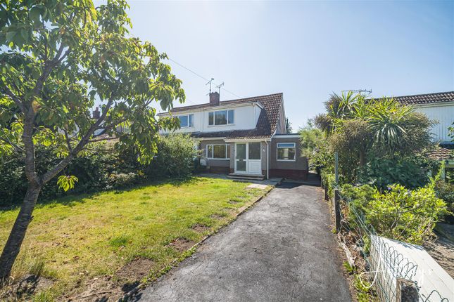 2 bed property, in Sketty Park Close, £220,000