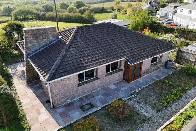 3 bed property, in Parka Road, £325,000