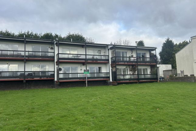 1 bed property, in Hay Road, £130,000
