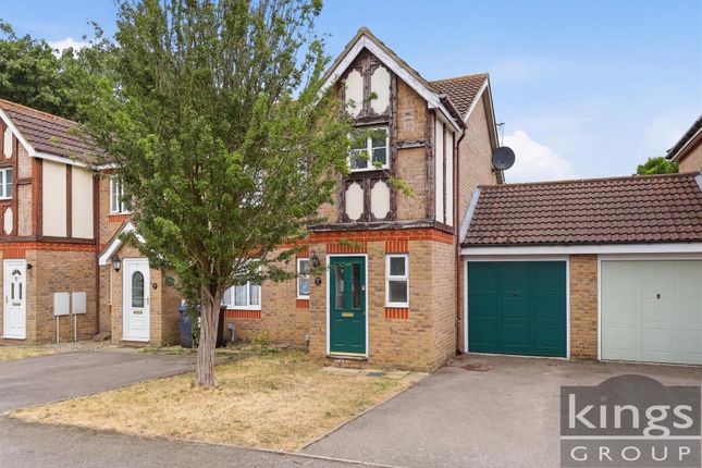 2 bed property, in Ridgeways, £350,000