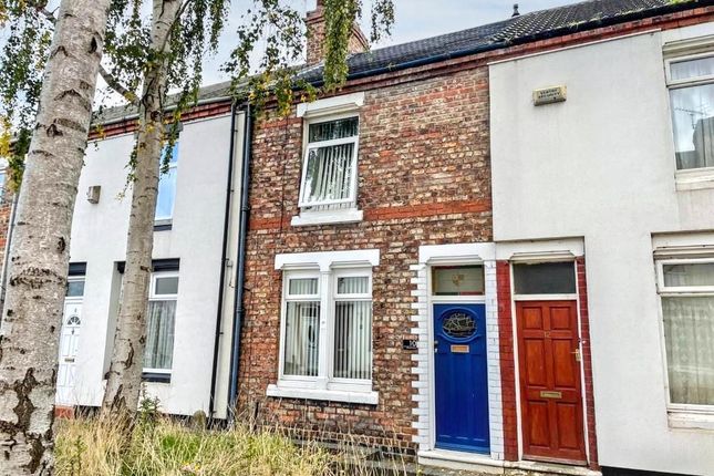 2 bed property, in Winston Street, £65,000