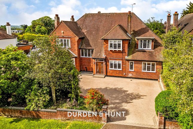 6 bed property, in Traps Hill, £2,250,000
