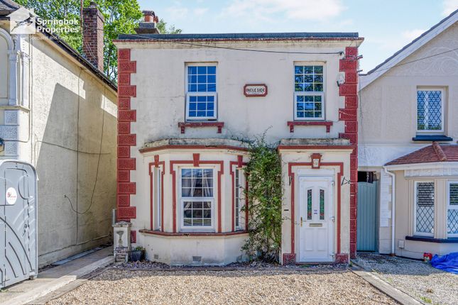 3 bed property, in Station Road East, £415,000