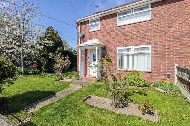 3 bed property, in Windsor Crescent, £275,000
