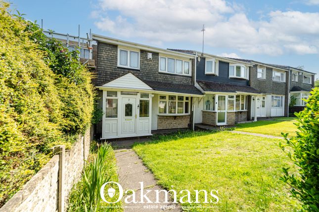 3 bed property, in Harvington Walk, £150,000