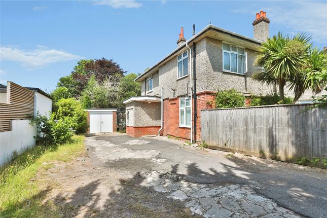4 bed property, in Beechwood Avenue, £385,000