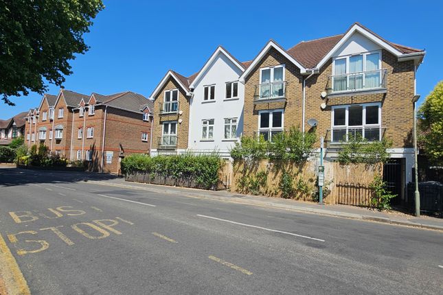 2 bed property, in York Road, £230,000