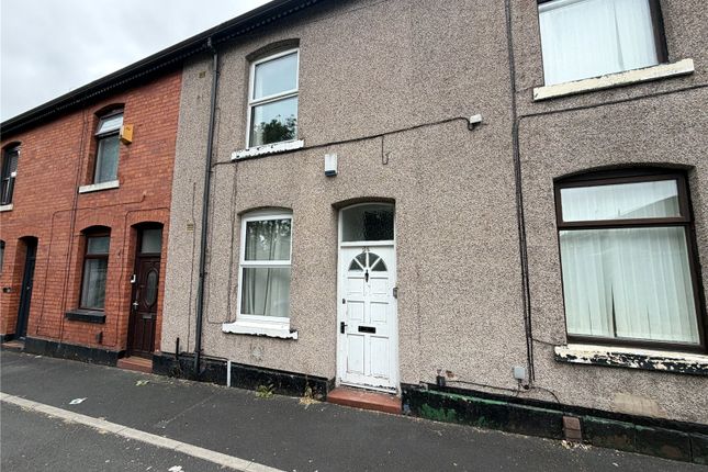 2 bed property, in Grosvenor Street, £150,000
