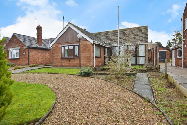 2 bed property, in Low Street, £199,950