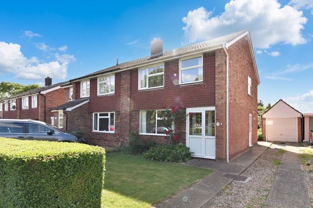 3 bed property, in Burstellars, £290,000