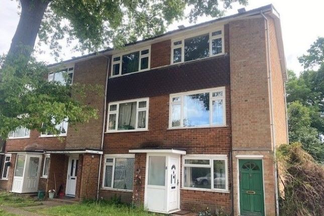 2 bed property, in 9 Beech Grove, £185,000