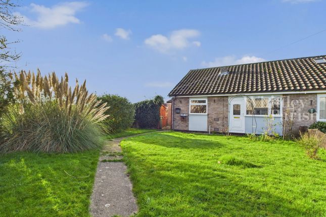 2 bed property, in Chestnut Road, £190,000