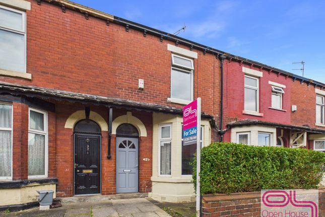 2 bed property, in St. Georges Avenue, £130,000