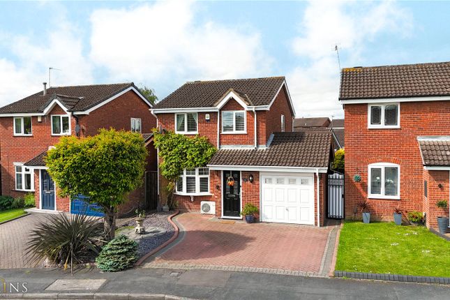 3 bed property, in Manta Road, £315,000