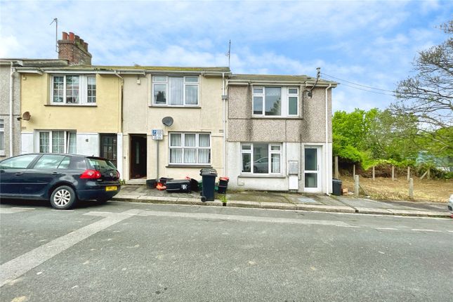 2 bed property, in Waterloo, £250,000
