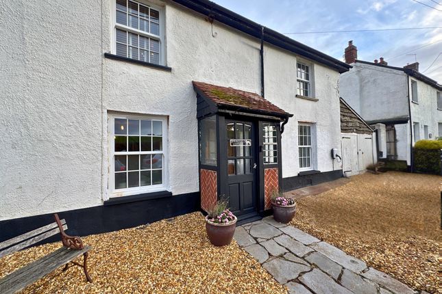 4 bed property, in Kennford, £475,000