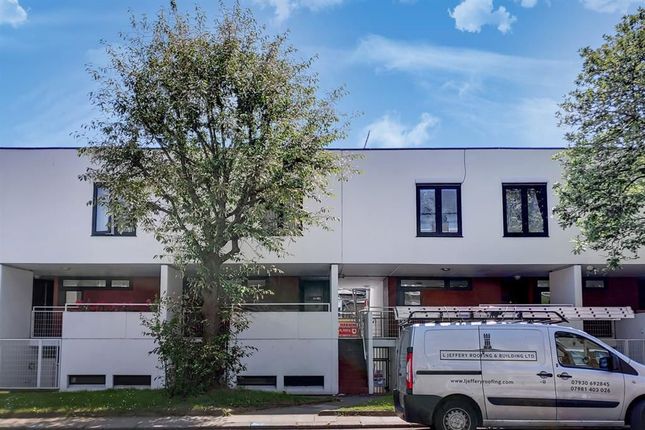 3 bed property, in Mansfield Road, £450,000