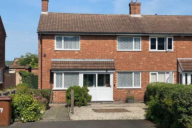 3 bed property, in Durham Close, £182,500