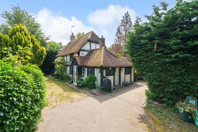 4 bed property, in Caversham, £600,000
