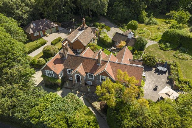 5 bed property, in Crossways & Crossways Cottage, £1,380,000